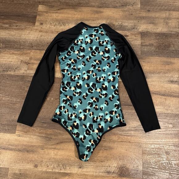 Body Glove One Piece Long Sleeve Swimsuit Rash Guard Black Teal Leopard Print M - Picture 3 of 7